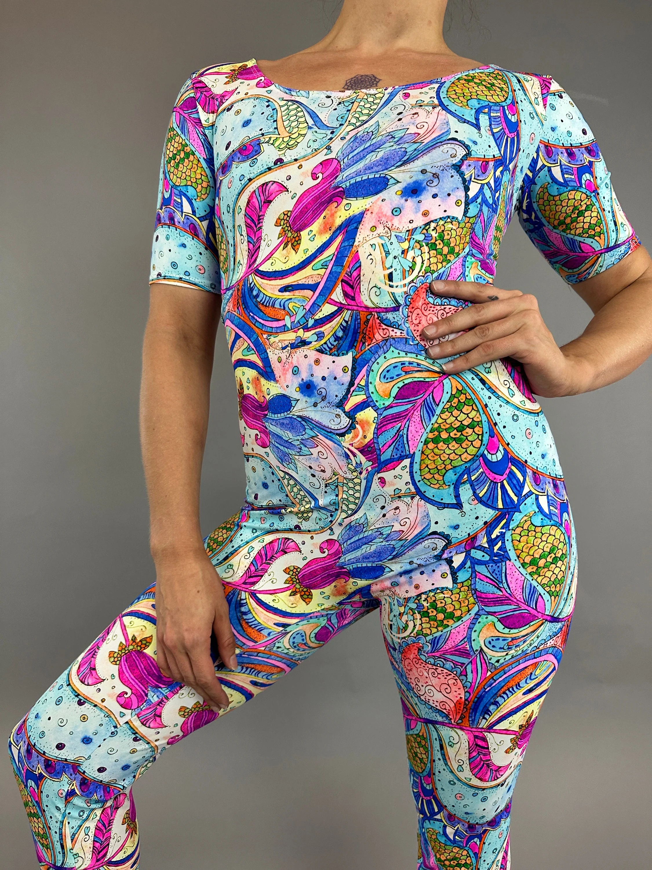 Fluorescent Flower Print Jumpsuit, Exotic Dance Wear, Gymnastic Unitard, Colorful Paisley Bodysuit, Aerialist Costume, Short Sleeve Catsuit - Image 9