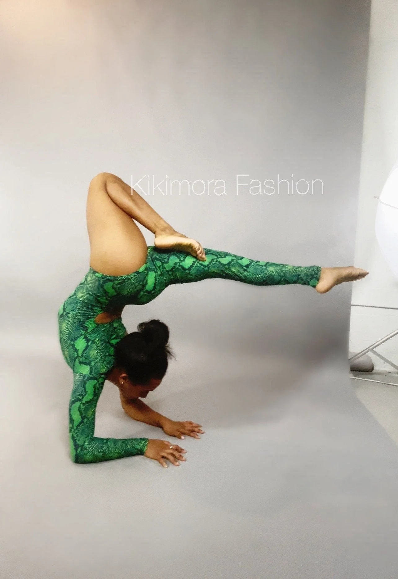 Green Snake Print Bodysuit, Asymmetrical Catsuit, One Leg Unitard, Exotic Dancewear, Circus Costume, Reptile Spandex Jumpsuit, Acrobatic Outfit - Image 5